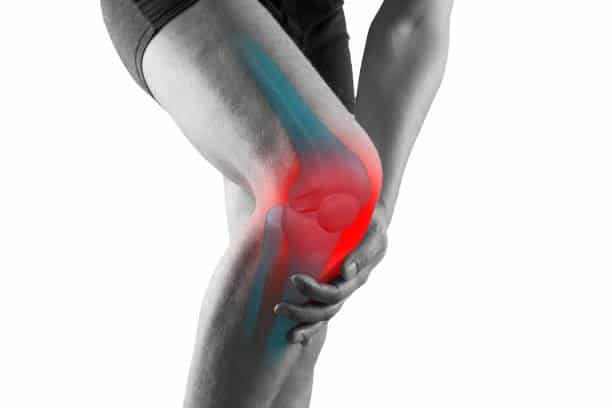 ból kolana przy chodzeniu